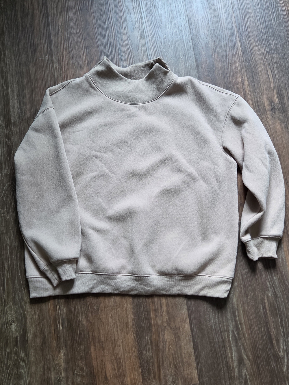 Women's Mock Neck Sweatshirt - Cream